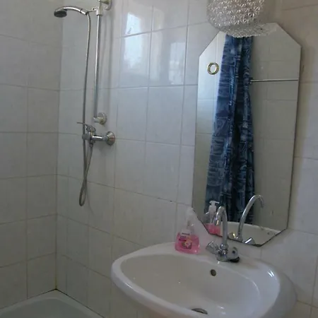 Konukevi Taban Vendeghaz Balatonlelle